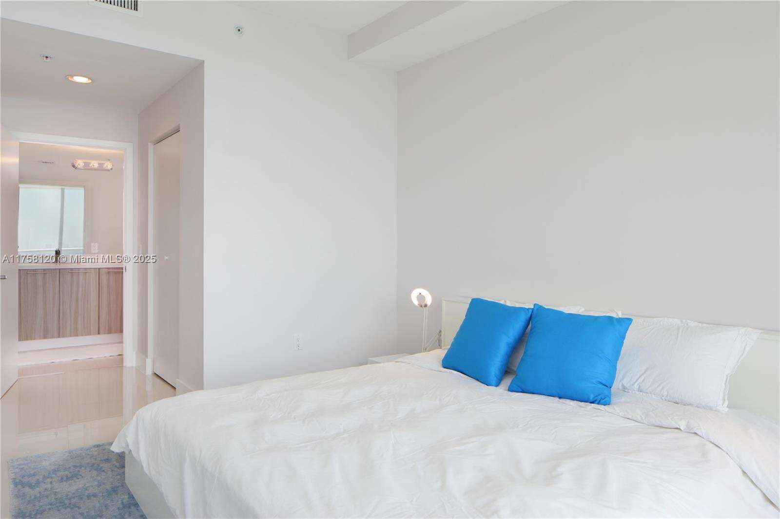Eden House at 6700 Indian Creek Dr, Miami Beach, FL 33141 - For Rent photo 15