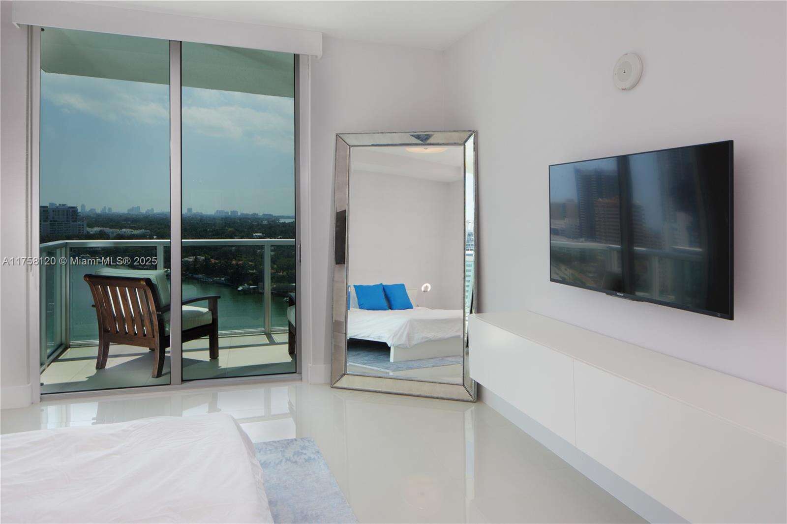 Eden House at 6700 Indian Creek Dr, Miami Beach, FL 33141 - For Rent photo 16