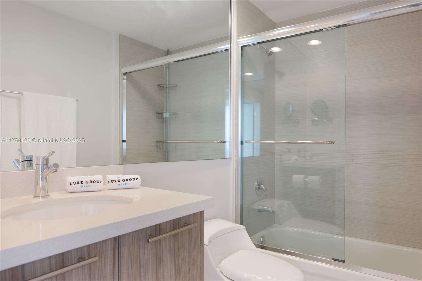 Eden House at 6700 Indian Creek Dr, Miami Beach, FL 33141 - For Rent photo 24