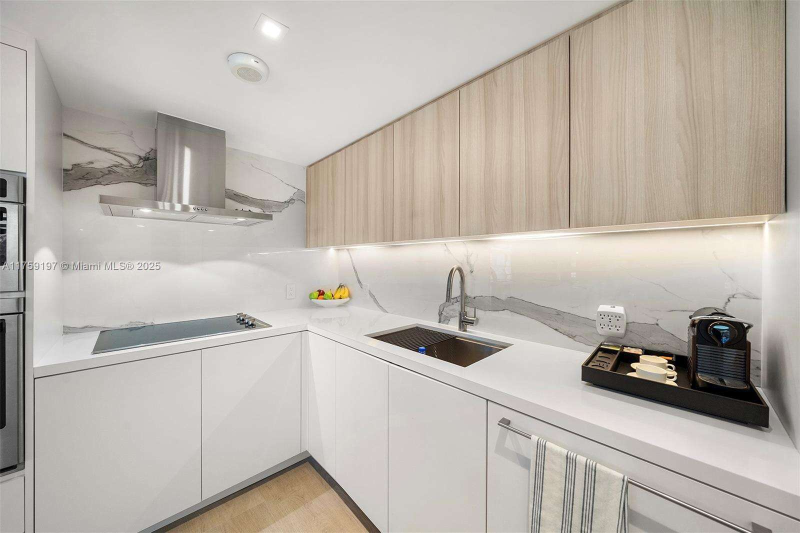 Roney Palace at Miami Beach, FL 33139 - For Rent photo 12