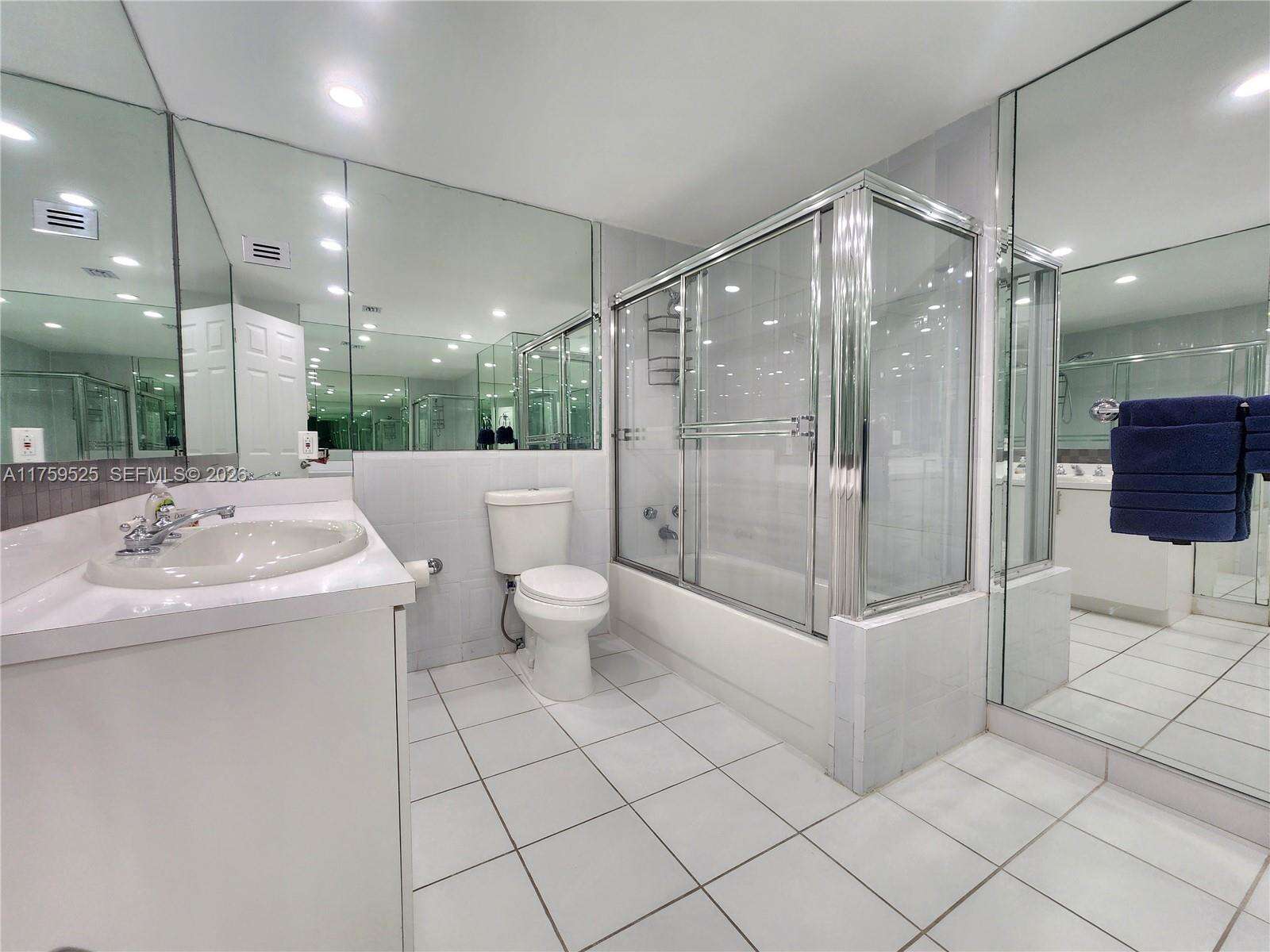 Alexander Towers at 3505 Ocean Dr, Hollywood, FL 33019 - For Rent photo 17
