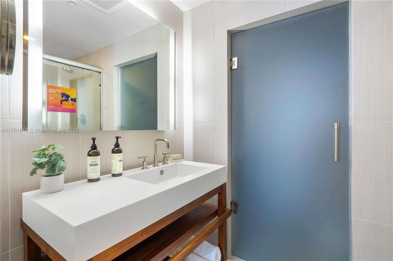 The W Hotel Residences at 3101 Bayshore Dr, Fort Lauderdale, FL 33304 - For Rent photo 20