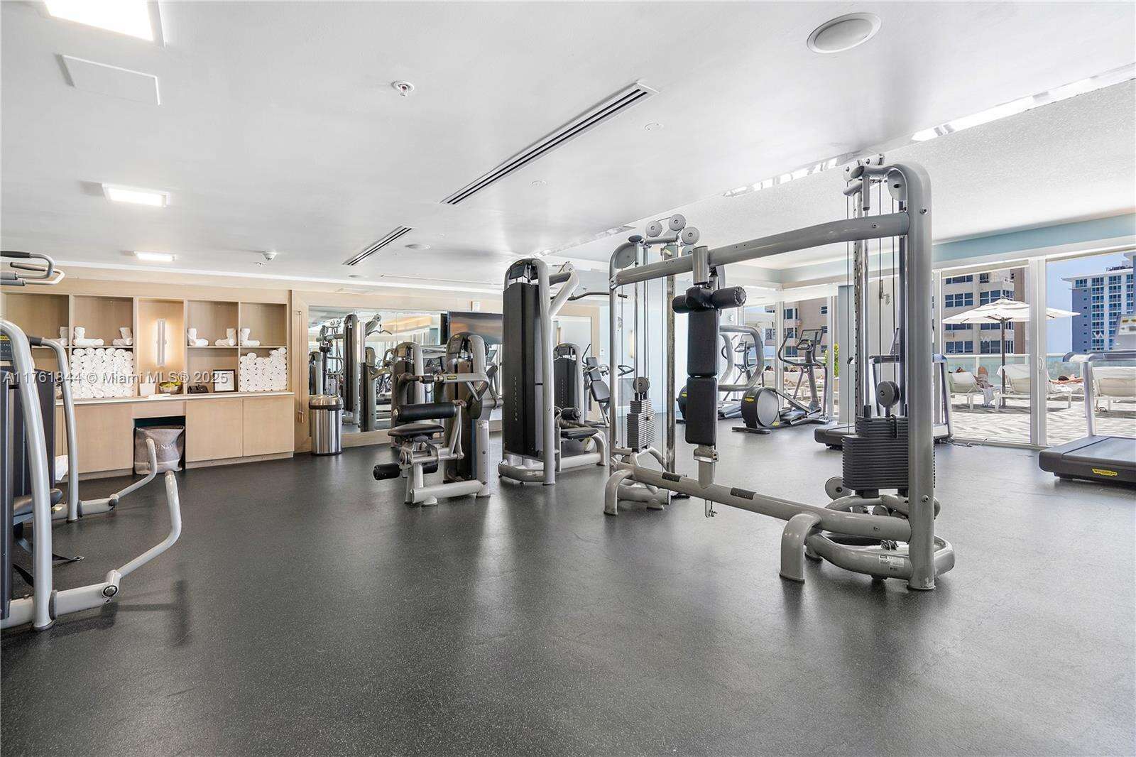 The W Hotel Residences at 3101 Bayshore Dr, Fort Lauderdale, FL 33304 - For Rent photo 7