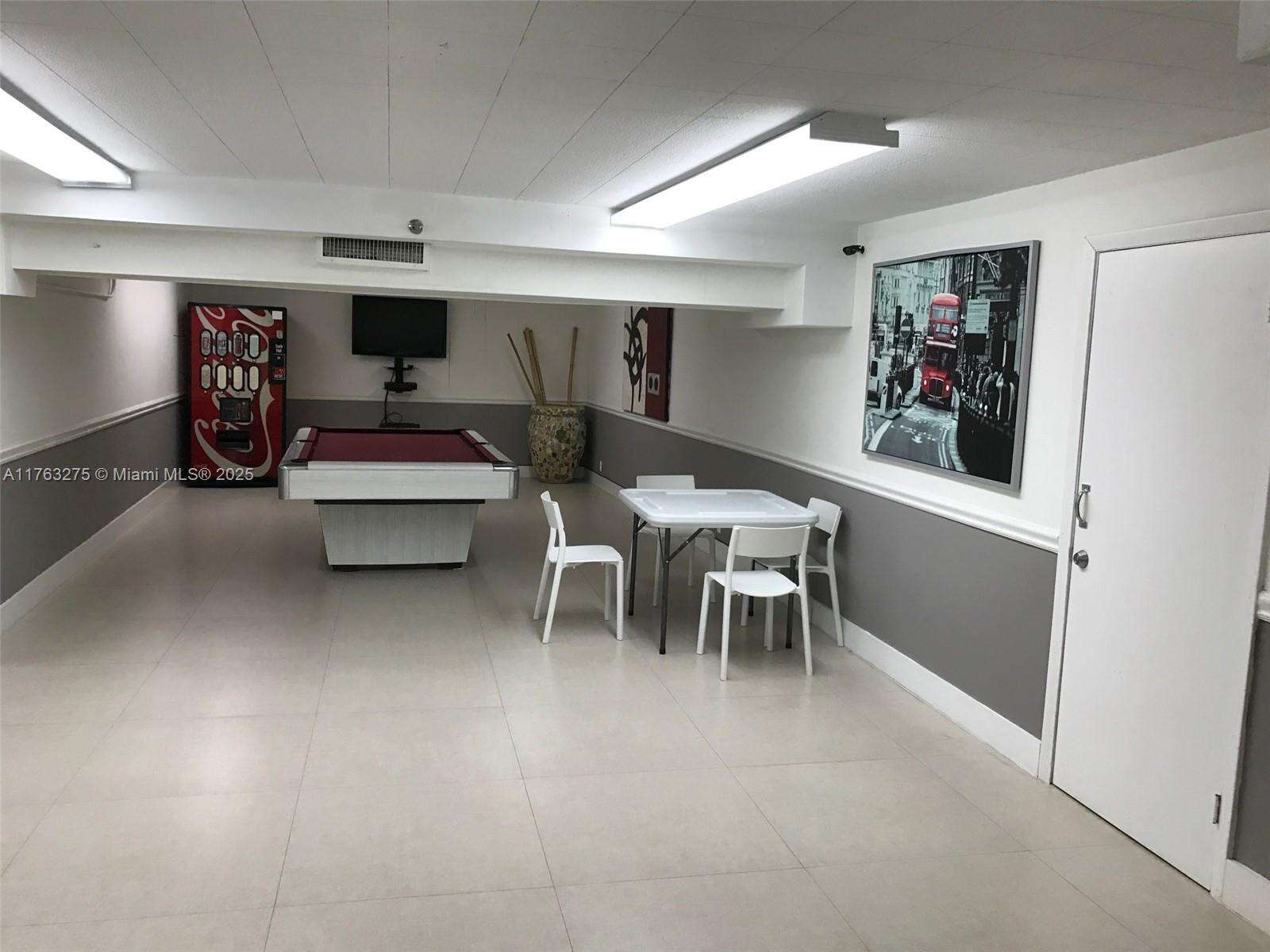 Decoplage at 100 Lincoln Rd, Miami Beach, FL 33139 - For Rent photo 34