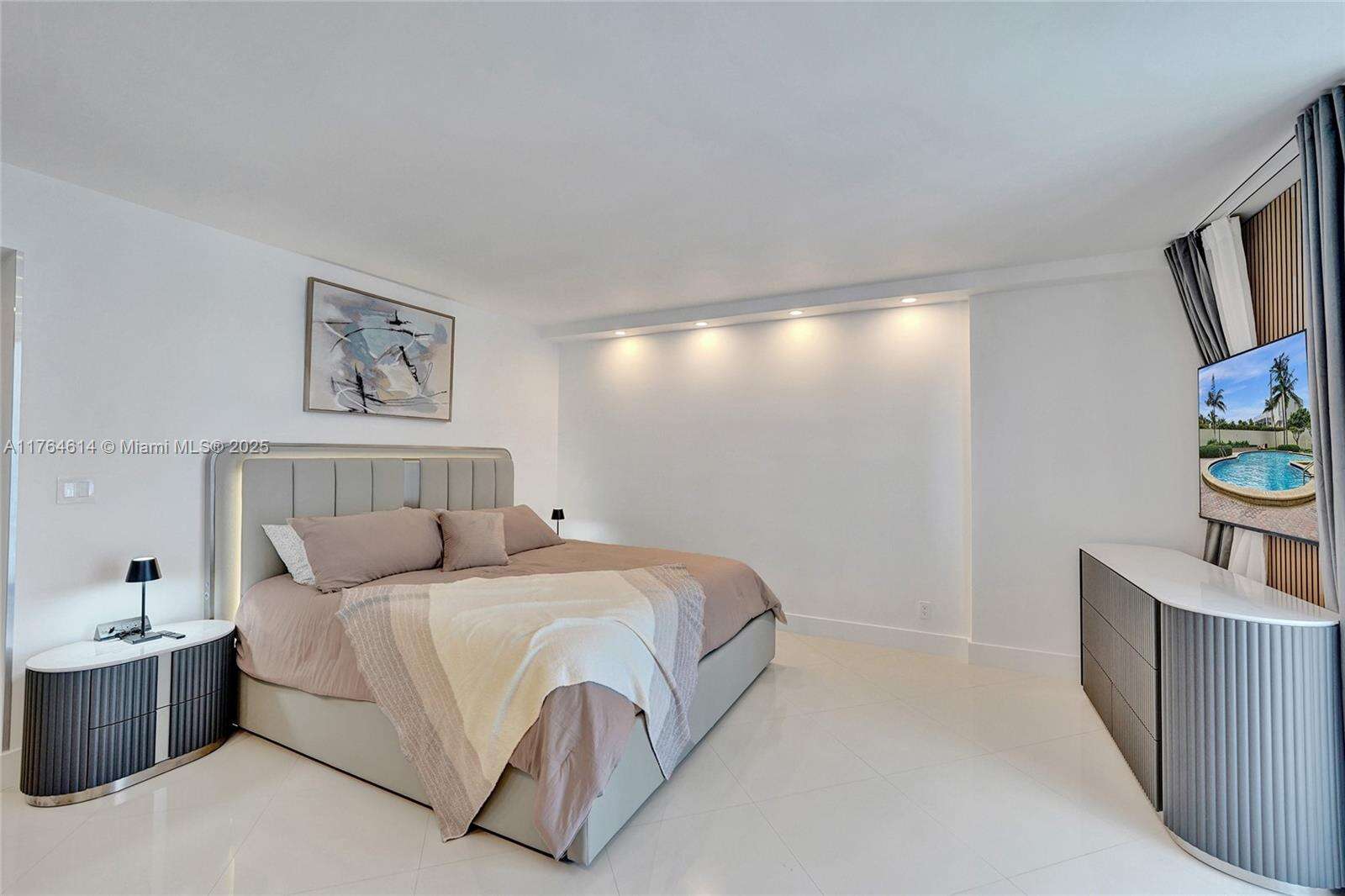 Sian Ocean Residences at 4001 Ocean Dr, Hollywood, FL 33019 - For Rent photo 3