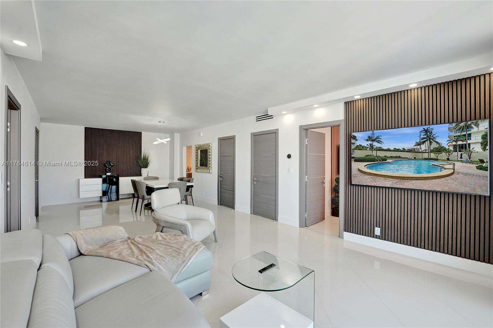 Sian Ocean Residences at 4001 Ocean Dr, Hollywood, FL 33019 - For Rent photo 32