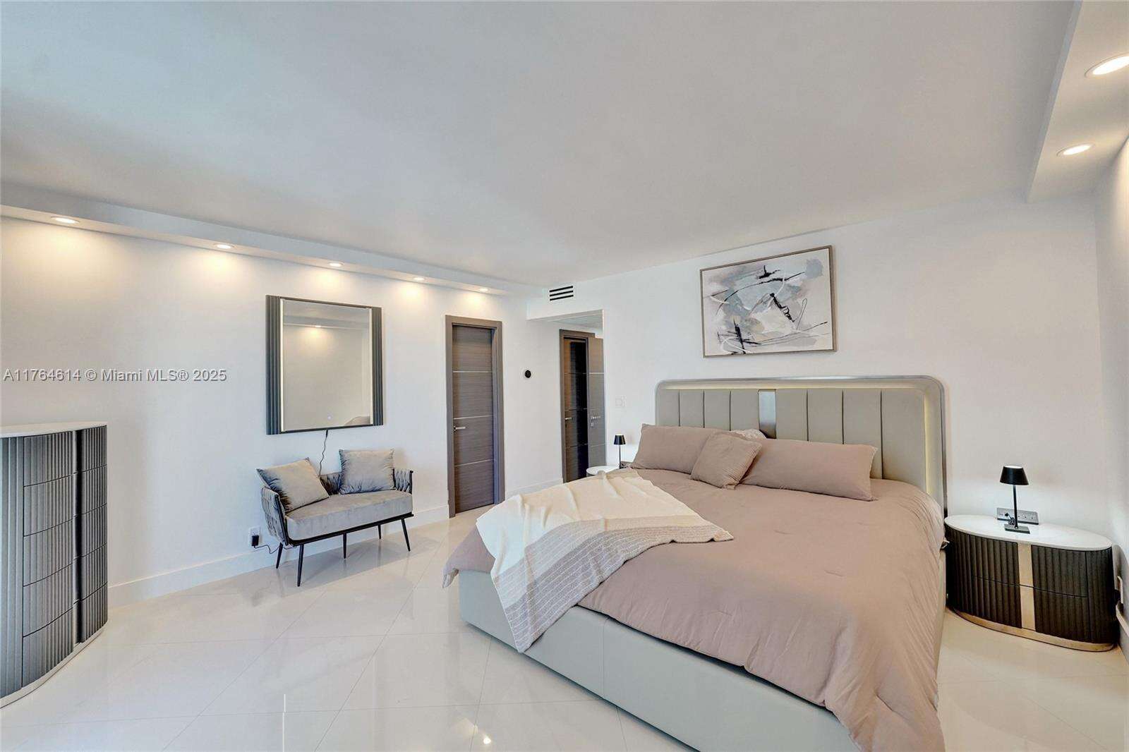 Sian Ocean Residences at 4001 Ocean Dr, Hollywood, FL 33019 - For Rent photo 5