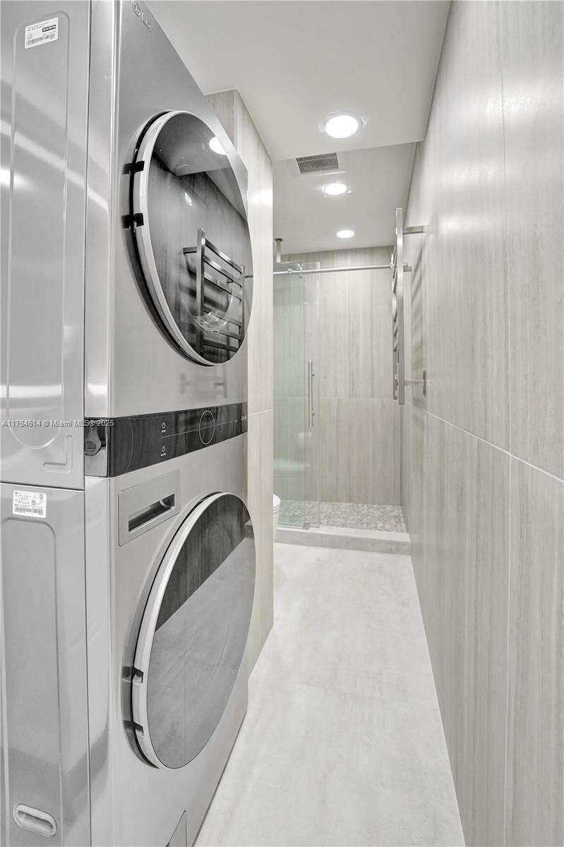 Sian Ocean Residences at 4001 Ocean Dr, Hollywood, FL 33019 - For Rent photo 41