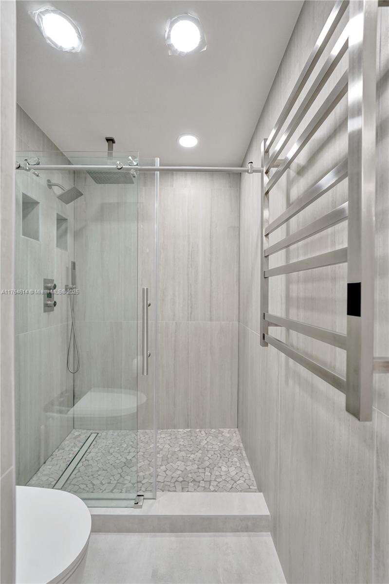 Sian Ocean Residences at 4001 Ocean Dr, Hollywood, FL 33019 - For Rent photo 42