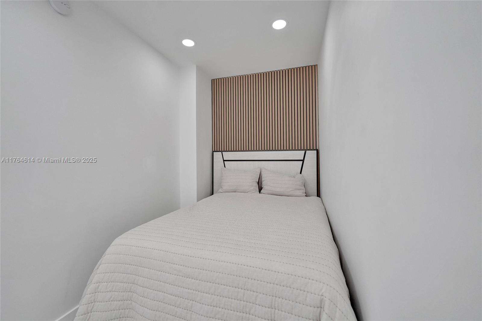 Sian Ocean Residences at 4001 Ocean Dr, Hollywood, FL 33019 - For Rent photo 45