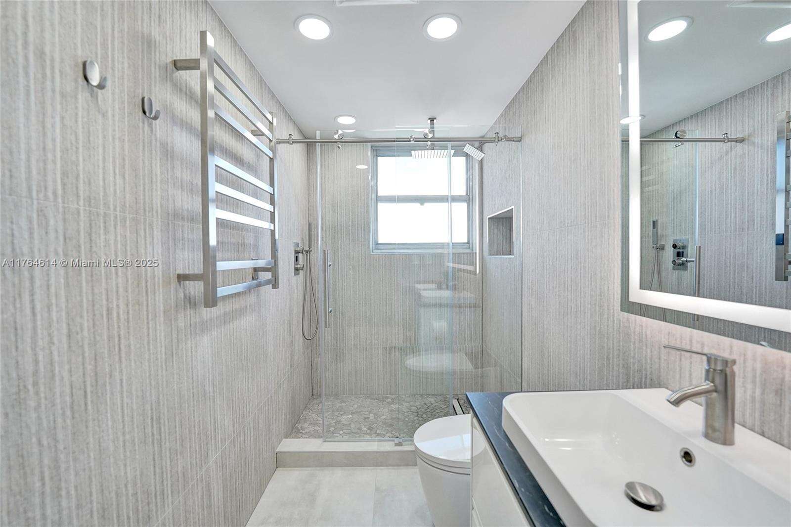Sian Ocean Residences at 4001 Ocean Dr, Hollywood, FL 33019 - For Rent photo 8
