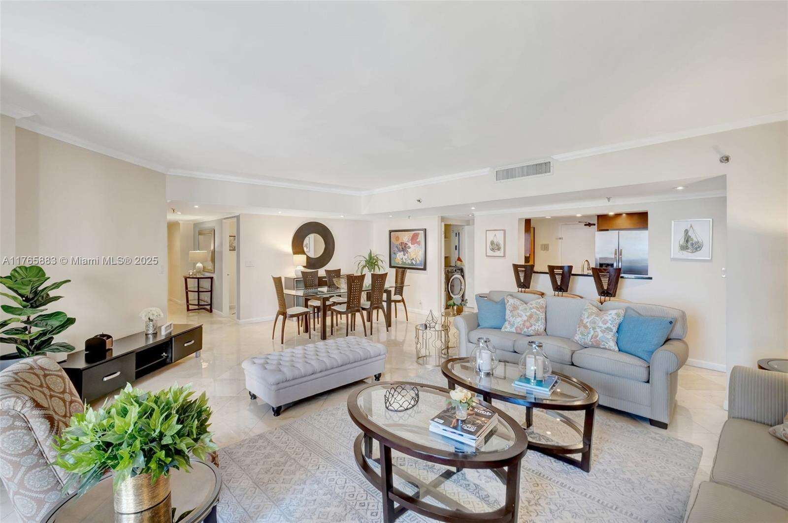 Brickell Key 1 at 520 Brickell Key Dr, Miami, FL 33131 - For Rent photo 2