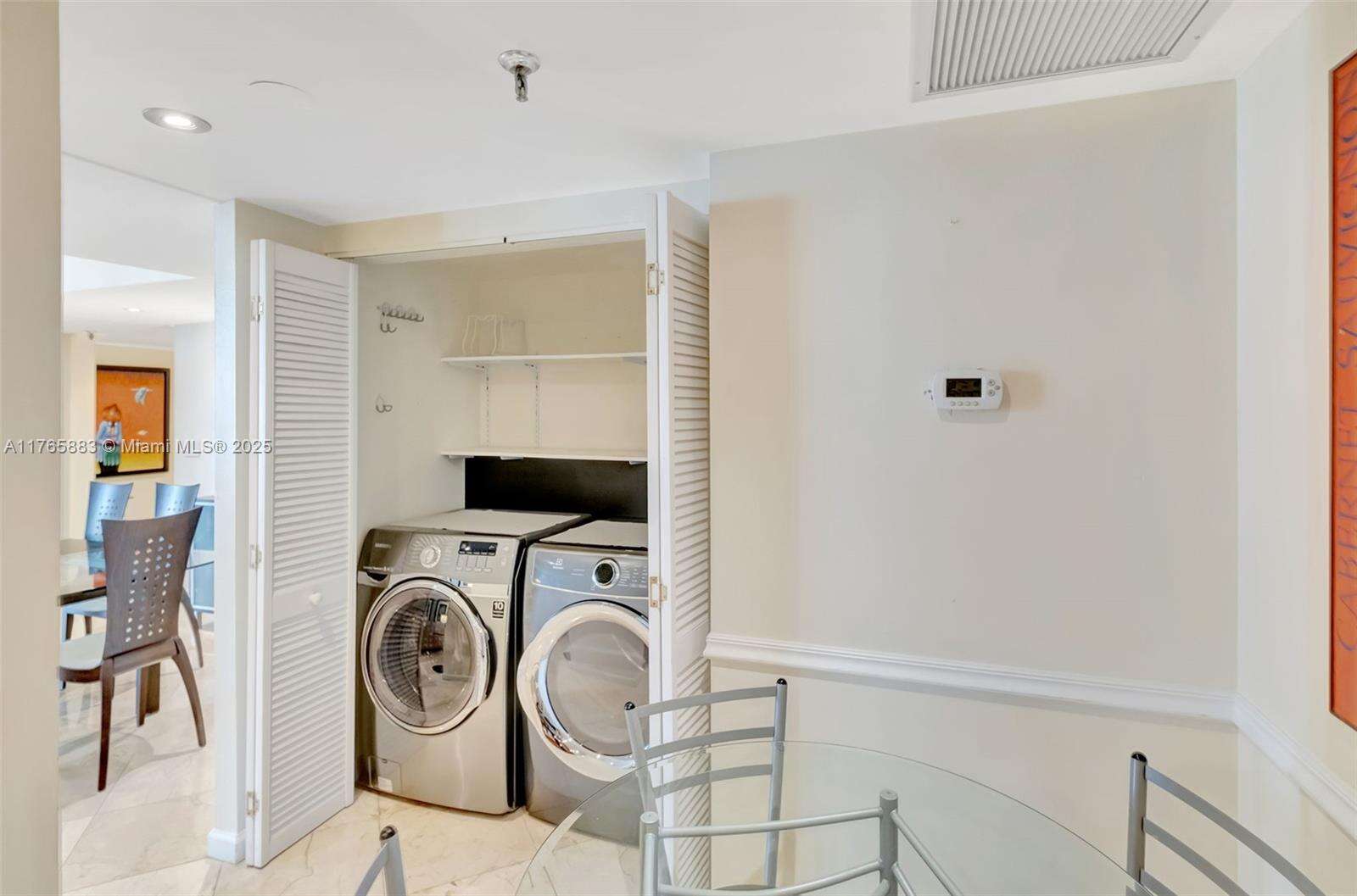 Brickell Key 1 at 520 Brickell Key Dr, Miami, FL 33131 - For Rent photo 18