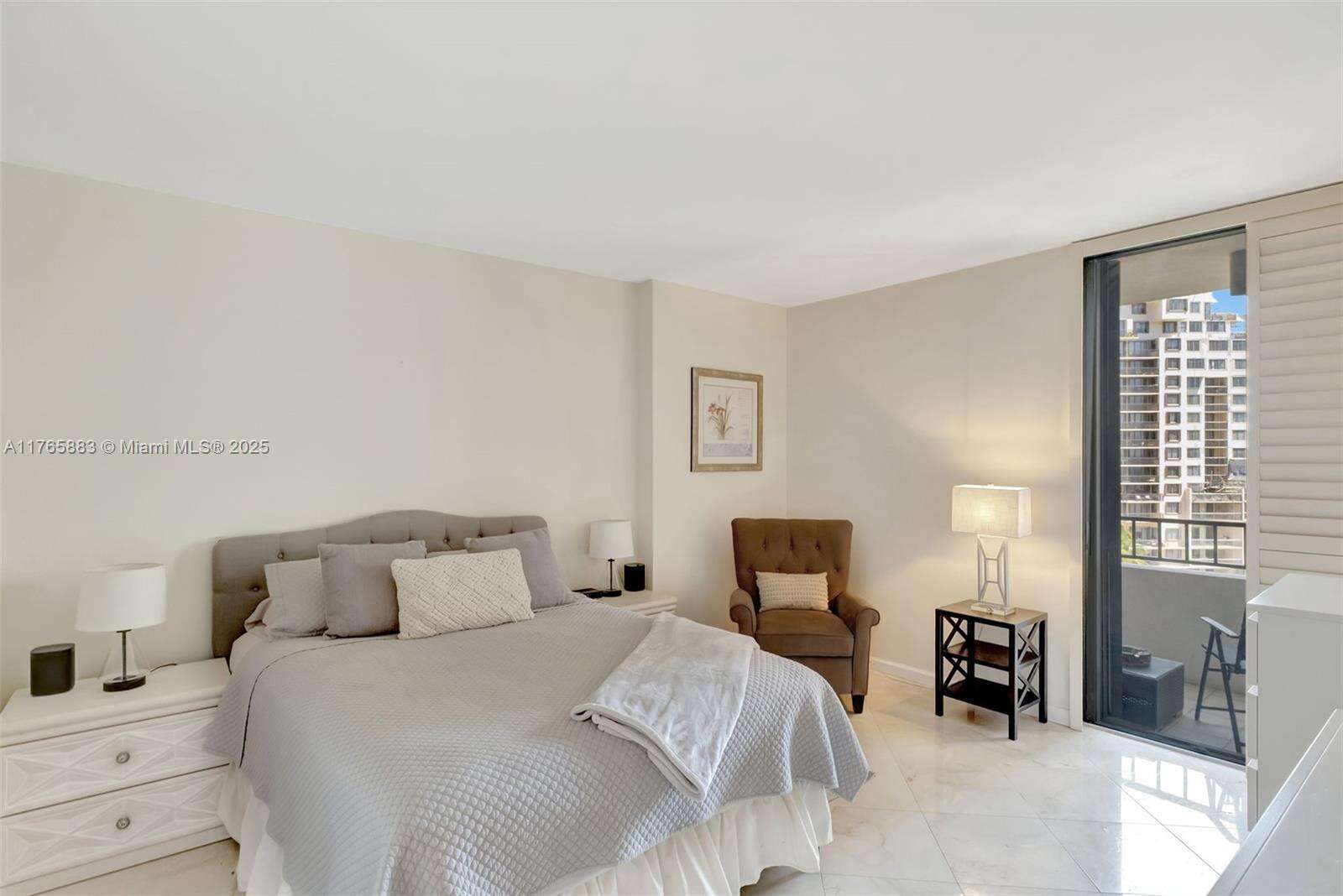 Brickell Key 1 at 520 Brickell Key Dr, Miami, FL 33131 - For Rent photo 19