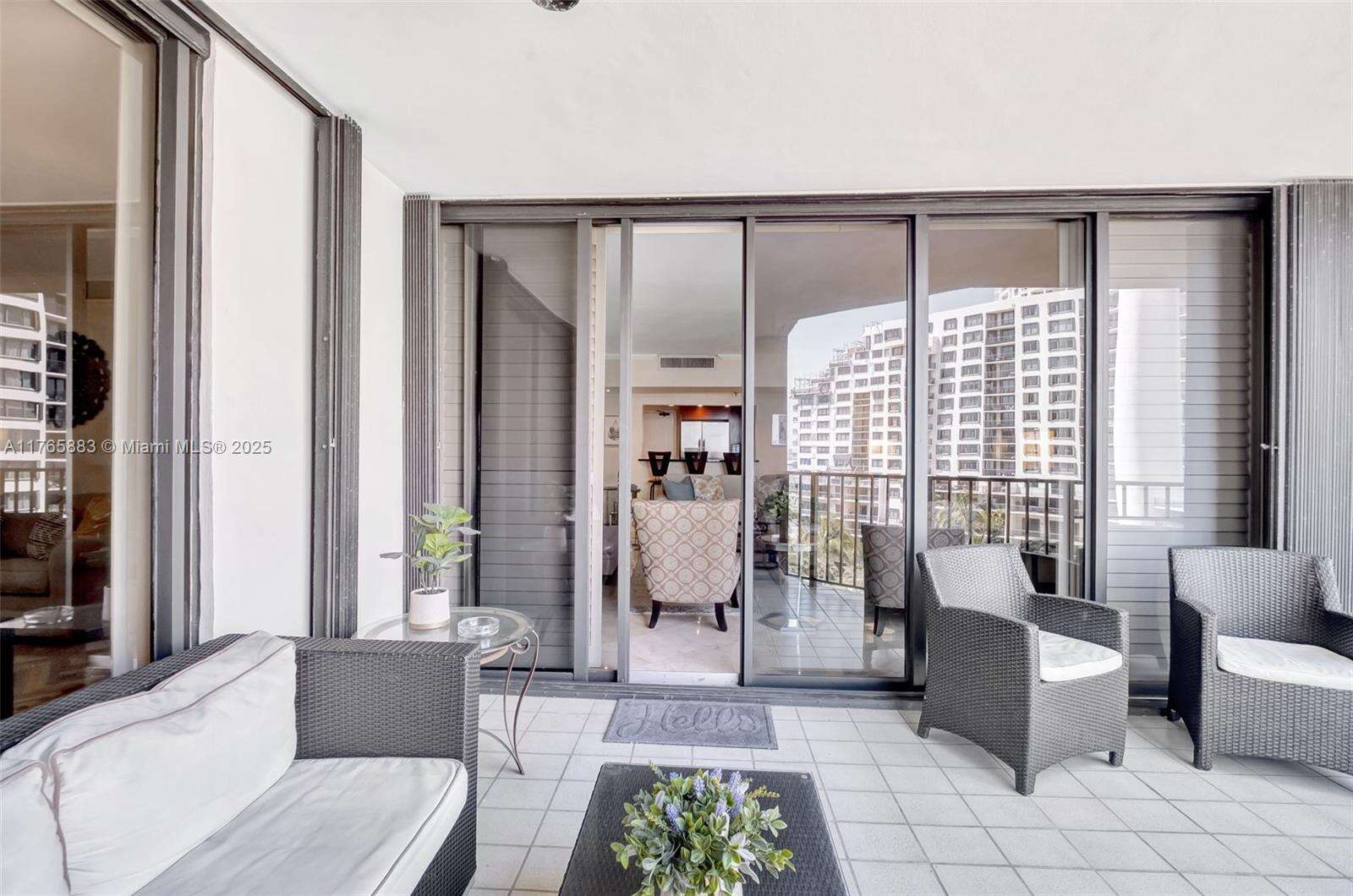 Brickell Key 1 at 520 Brickell Key Dr, Miami, FL 33131 - For Rent photo 22