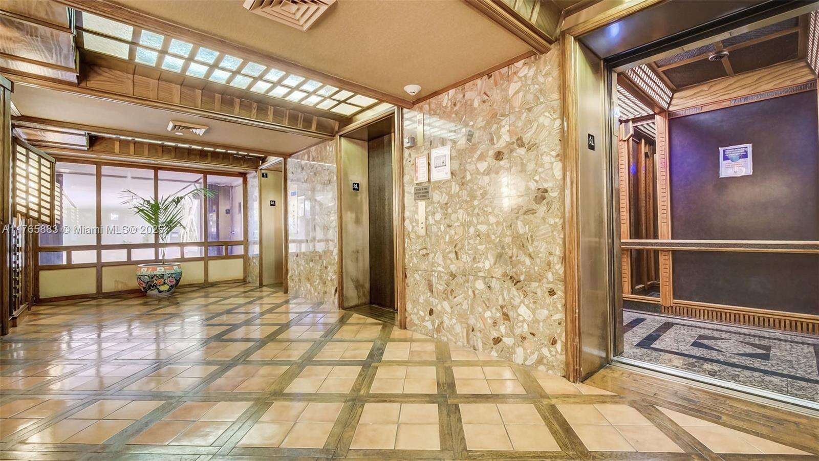 Brickell Key 1 at 520 Brickell Key Dr, Miami, FL 33131 - For Rent photo 30