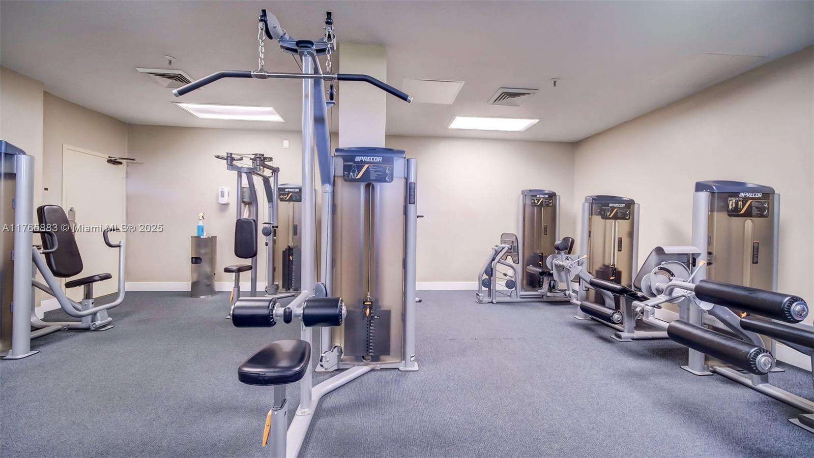 Brickell Key 1 at 520 Brickell Key Dr, Miami, FL 33131 - For Rent photo 36