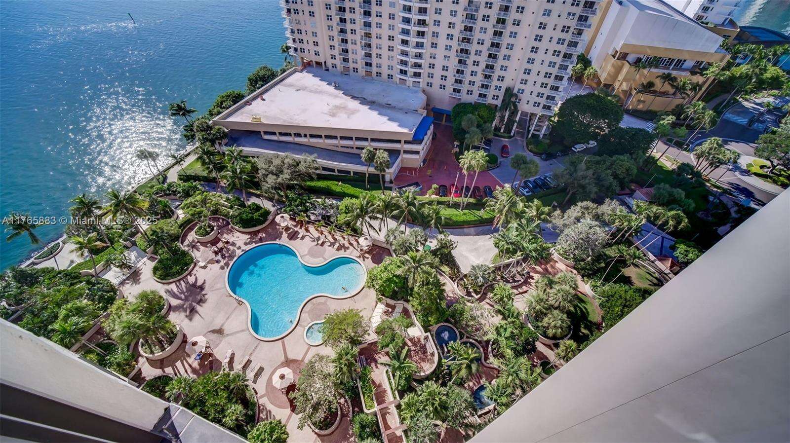 Brickell Key 1 at 520 Brickell Key Dr, Miami, FL 33131 - For Rent photo 38