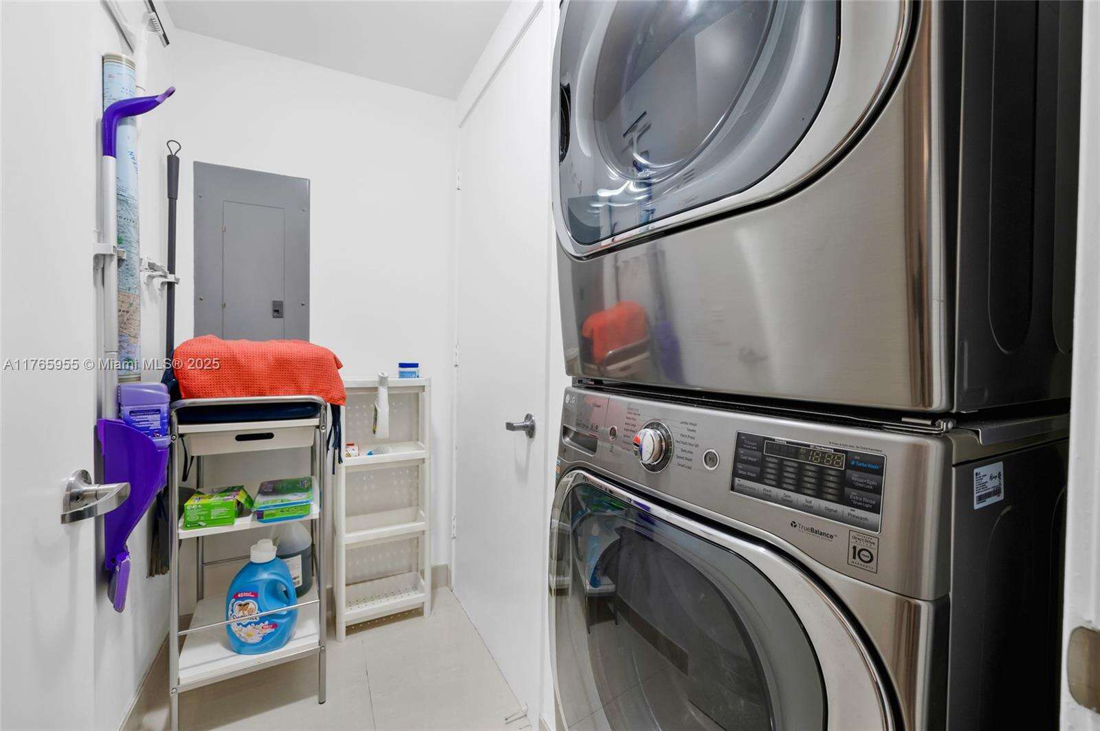 Trump Royale at 18201 Collins Ave, Sunny Isles Beach, FL 33160 - For Rent photo 17