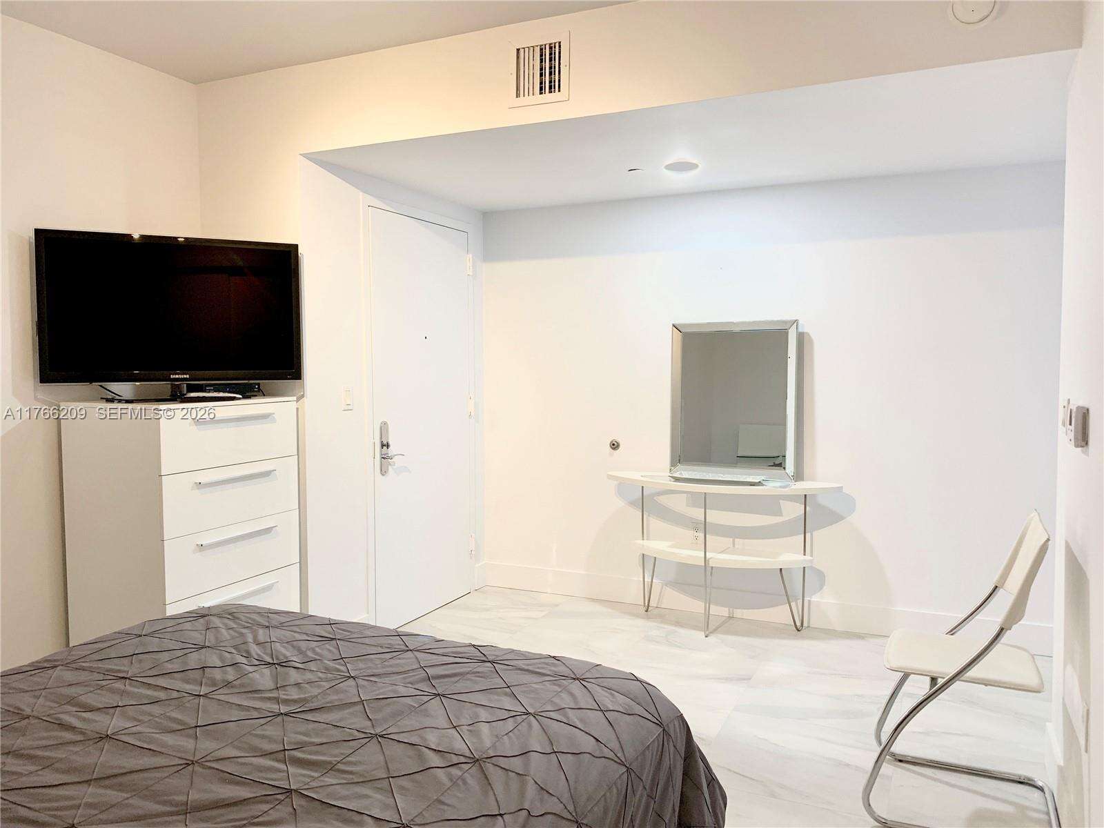 The Beach Club Two at 1830 Ocean Dr, Hallandale Beach, FL 33009 - For Rent photo 15