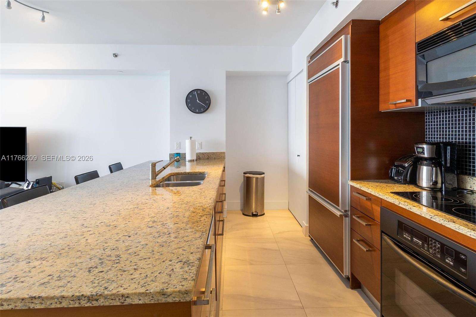 The Beach Club Two at 1830 Ocean Dr, Hallandale Beach, FL 33009 - For Rent photo 4