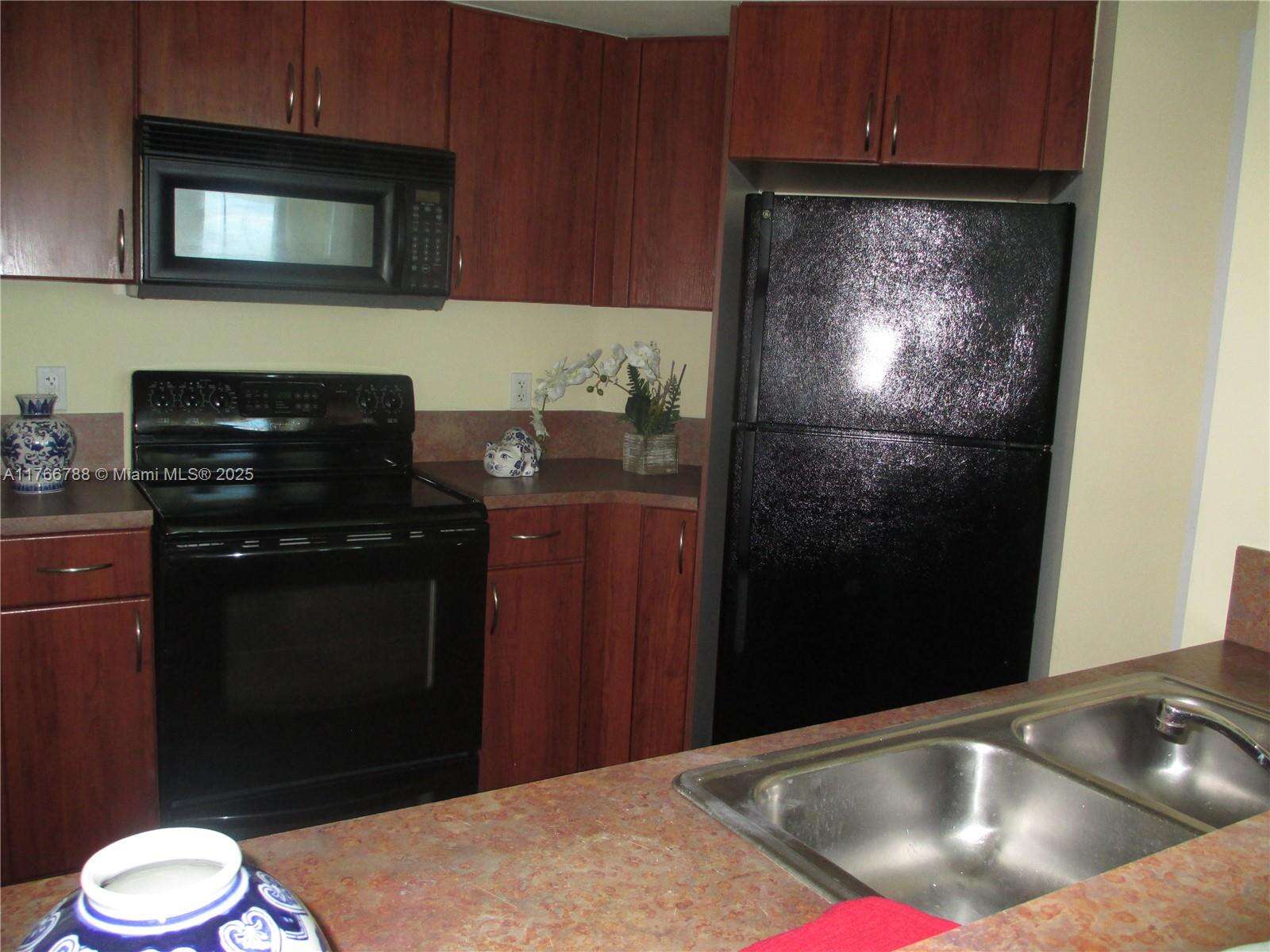 The Waverly at 9201 Collins Ave, Surfside, FL 33154 - For Rent photo 6
