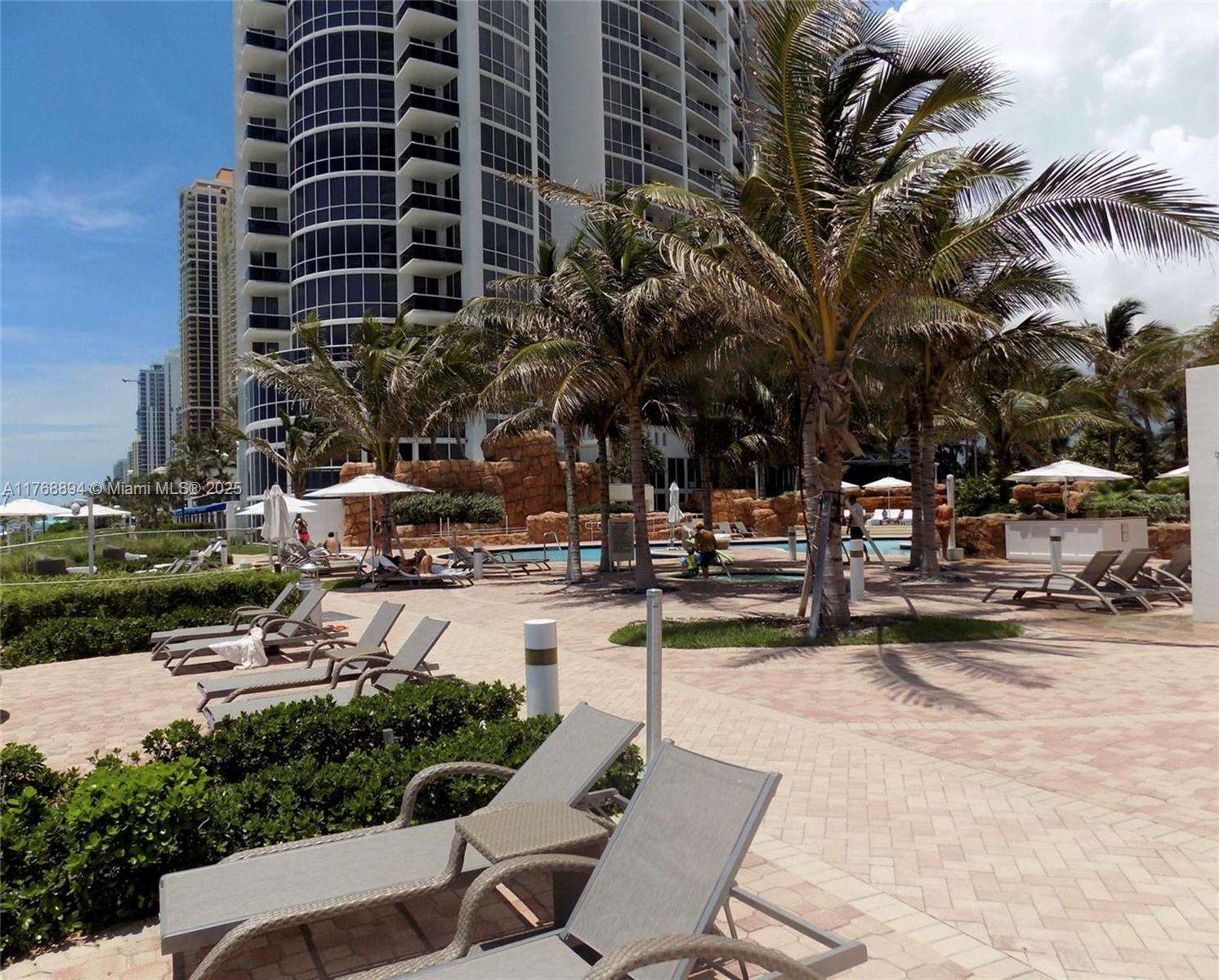 Trump Royale at 18201 Collins Ave, Sunny Isles Beach, FL 33160 - For Rent photo 12