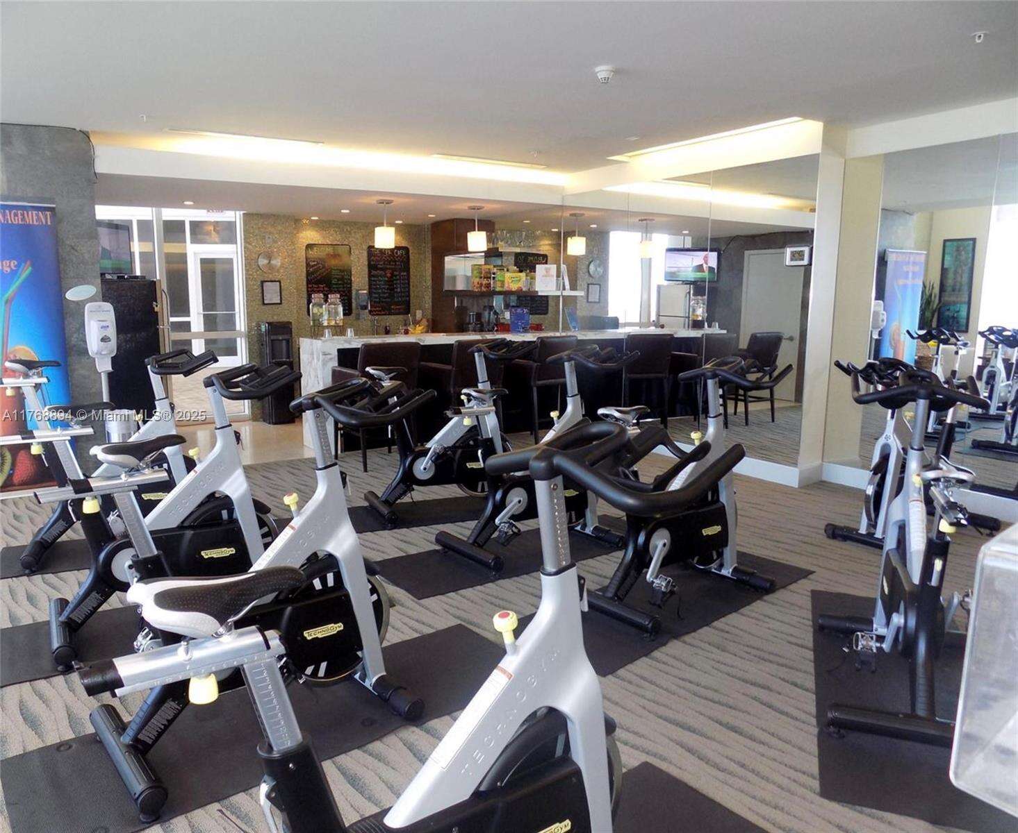 Trump Royale at 18201 Collins Ave, Sunny Isles Beach, FL 33160 - For Rent photo 15