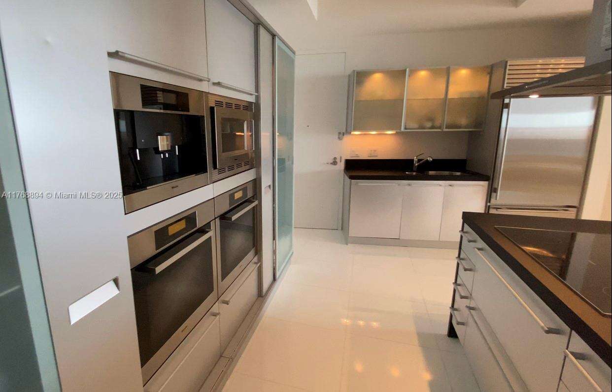 Trump Royale at 18201 Collins Ave, Sunny Isles Beach, FL 33160 - For Rent photo 37
