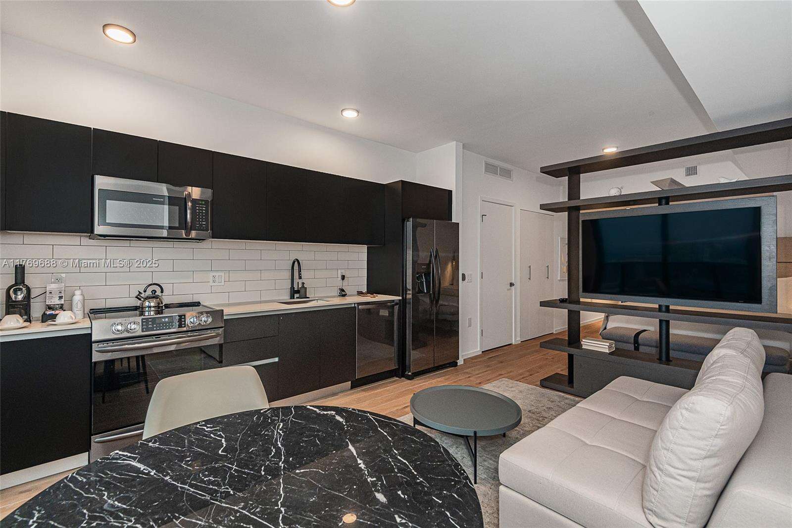 The Elser at 398 5 St, Miami, FL 33132 - For Rent photo 11