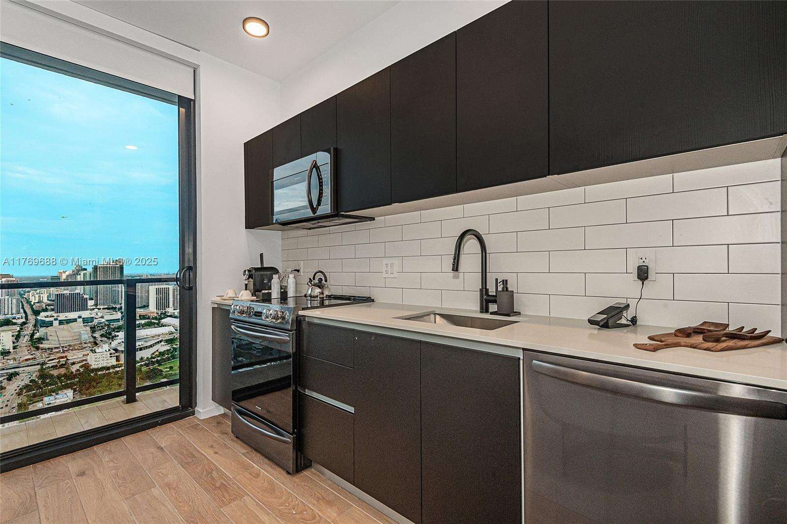 The Elser at 398 5 St, Miami, FL 33132 - For Rent photo 15