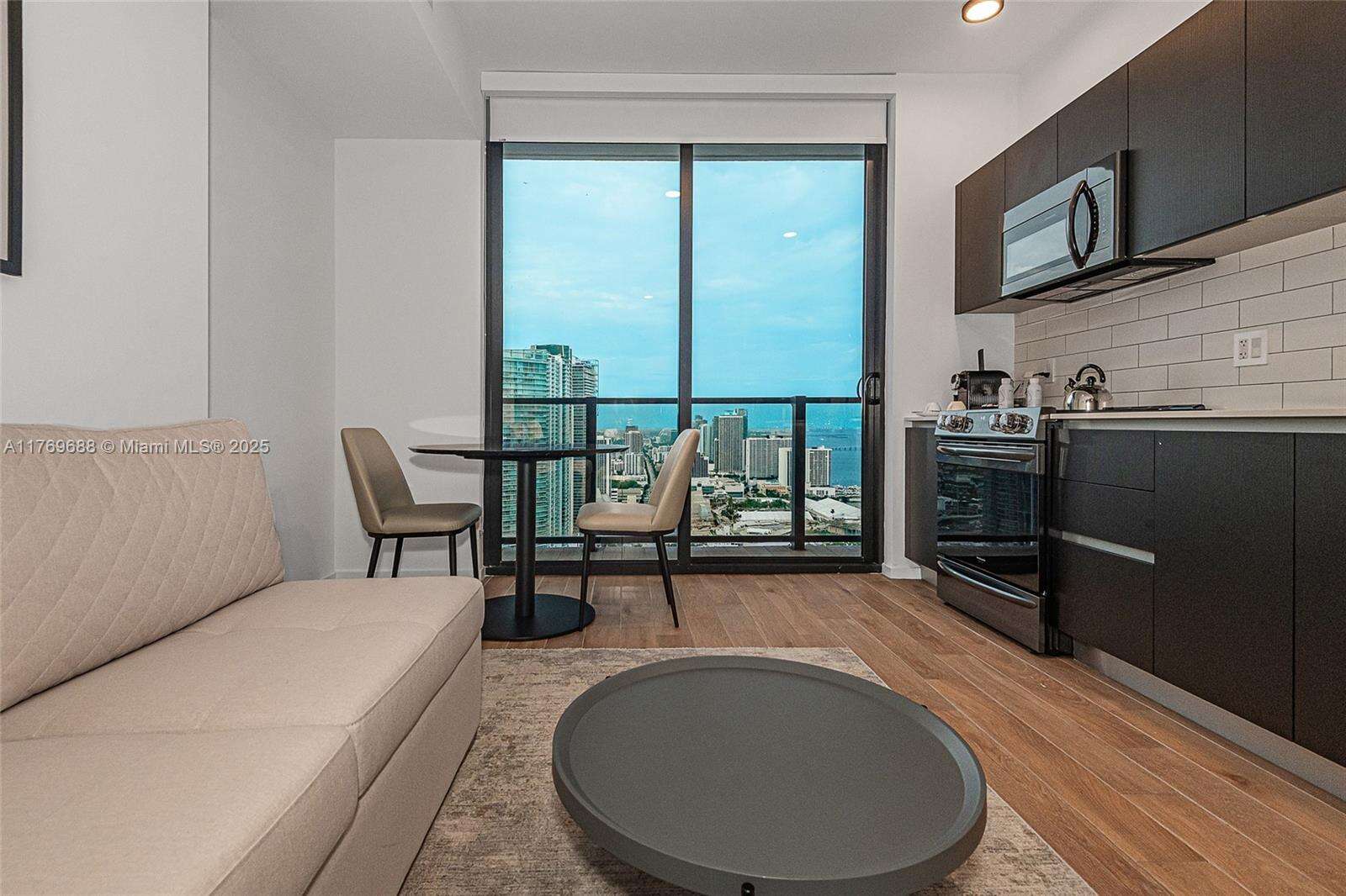 The Elser at 398 5 St, Miami, FL 33132 - For Rent photo 8