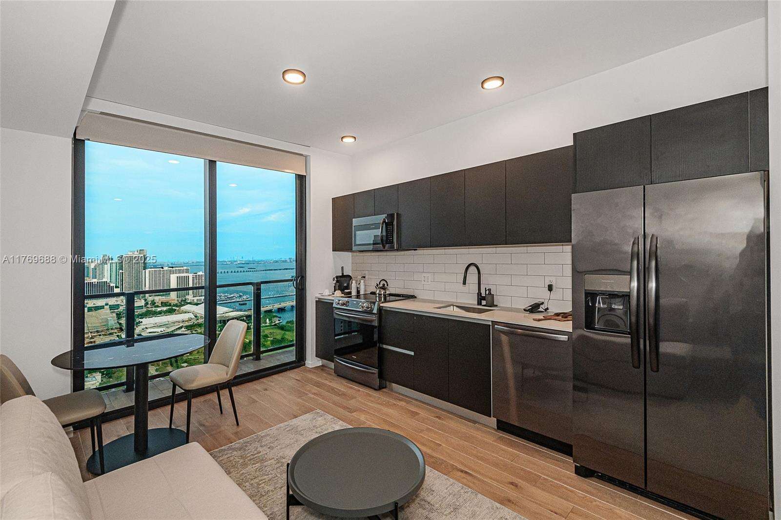 The Elser at 398 5 St, Miami, FL 33132 - For Rent photo 9