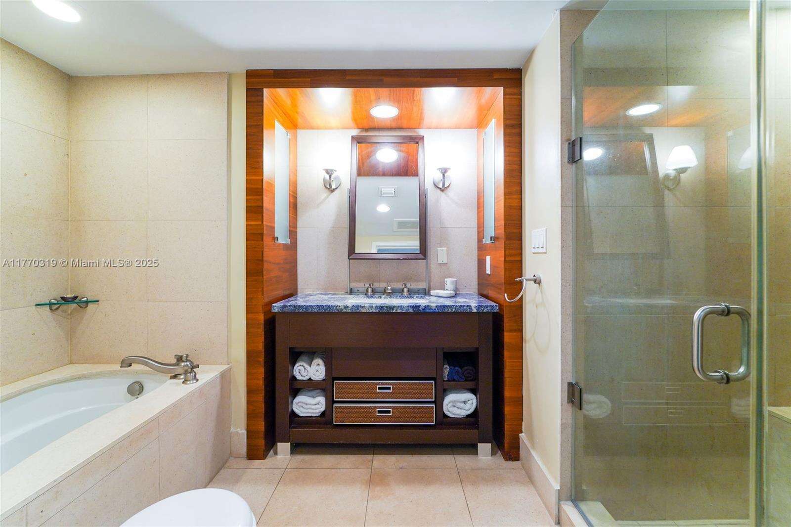 Central Carillon at 6801 Collins Ave, Miami Beach, FL 33141 - For Rent photo 13