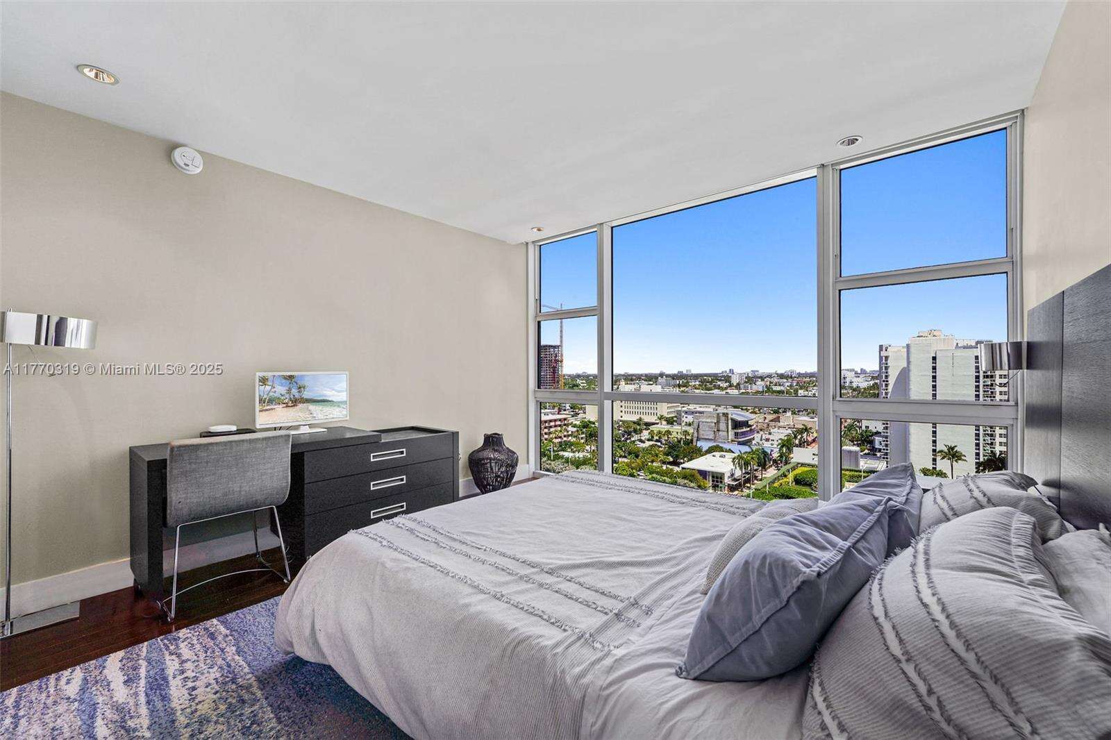 Central Carillon at 6801 Collins Ave, Miami Beach, FL 33141 - For Rent photo 14