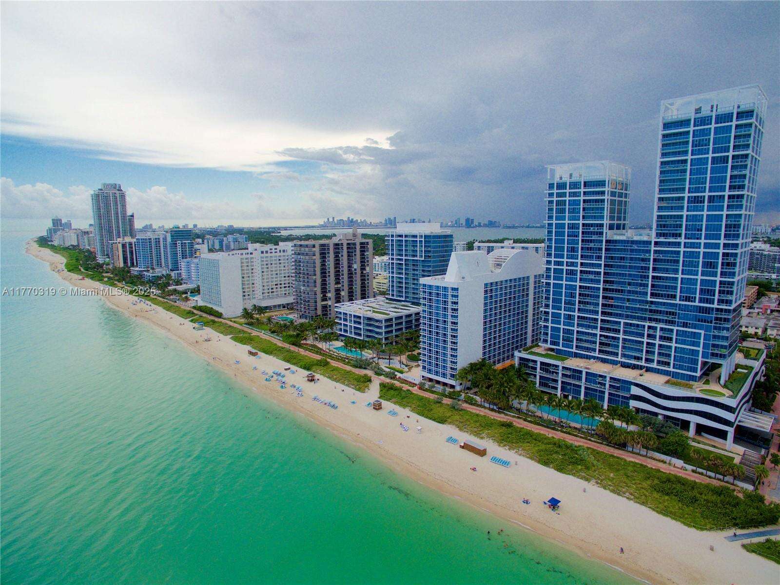 Central Carillon at 6801 Collins Ave, Miami Beach, FL 33141 - For Rent photo 28