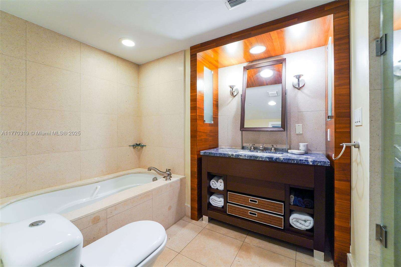 Central Carillon at 6801 Collins Ave, Miami Beach, FL 33141 - For Rent photo 6