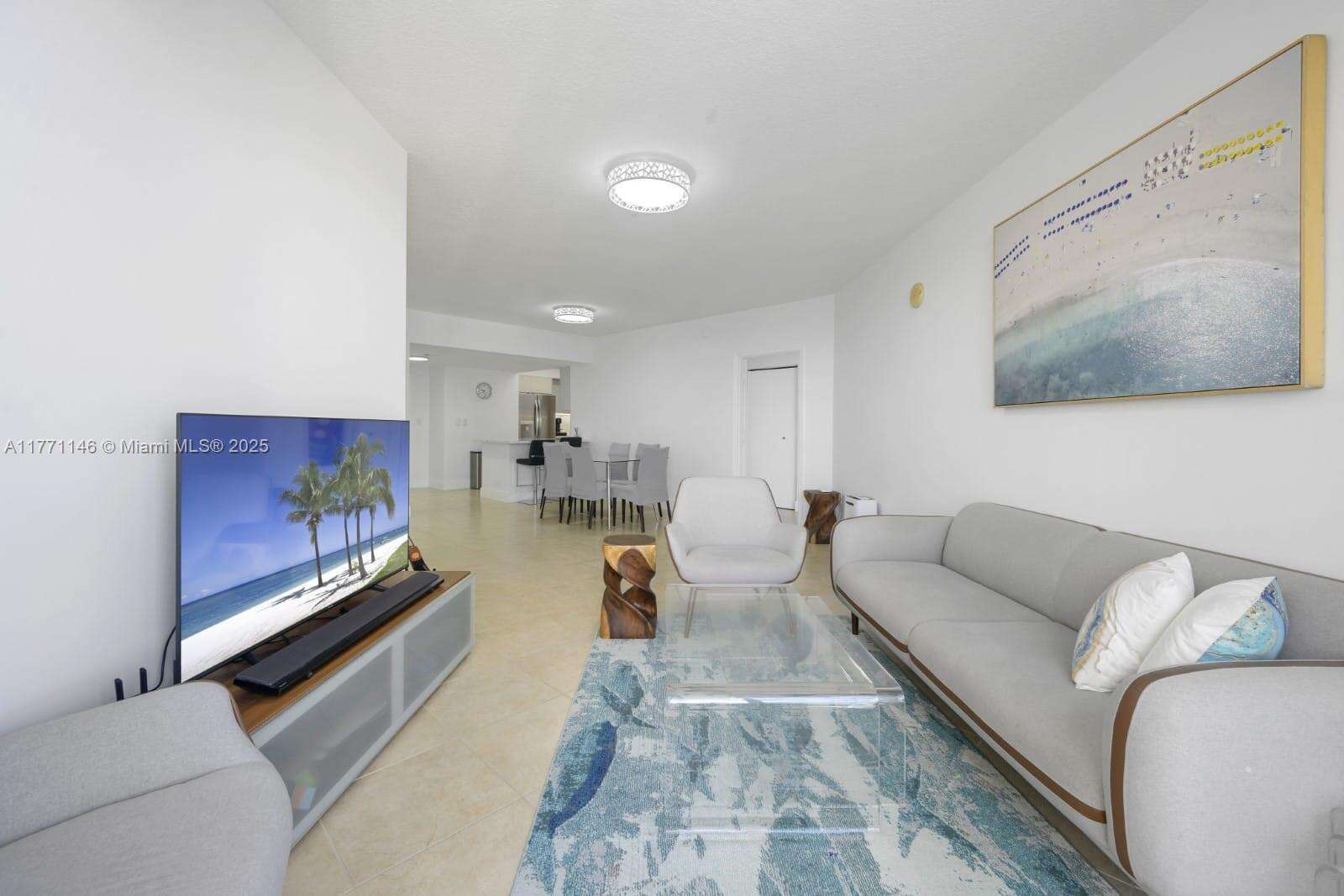La Perla at 16699 Collins Ave, Sunny Isles Beach, FL 33160 - For Rent photo 2