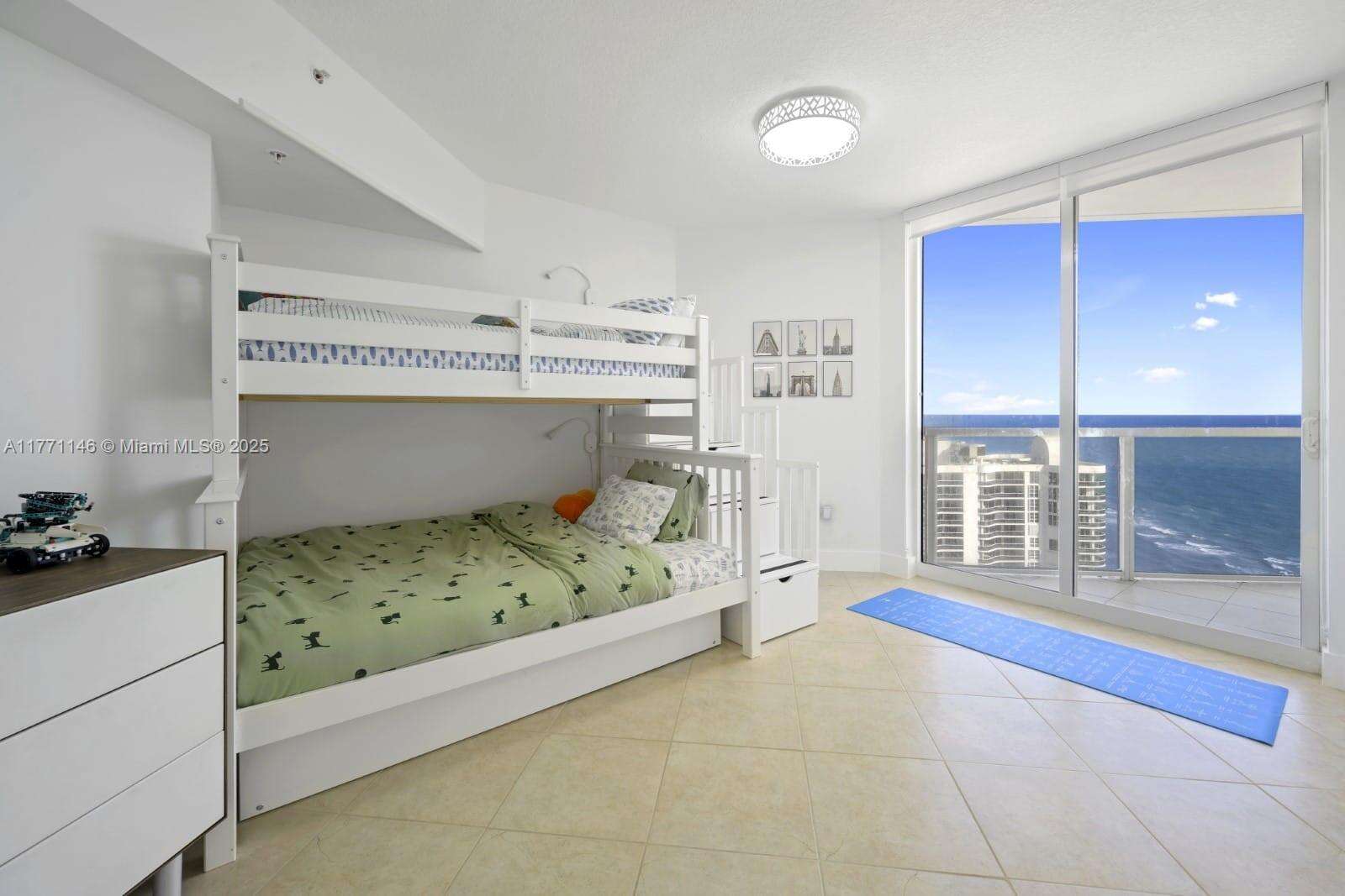 La Perla at 16699 Collins Ave, Sunny Isles Beach, FL 33160 - For Rent photo 15