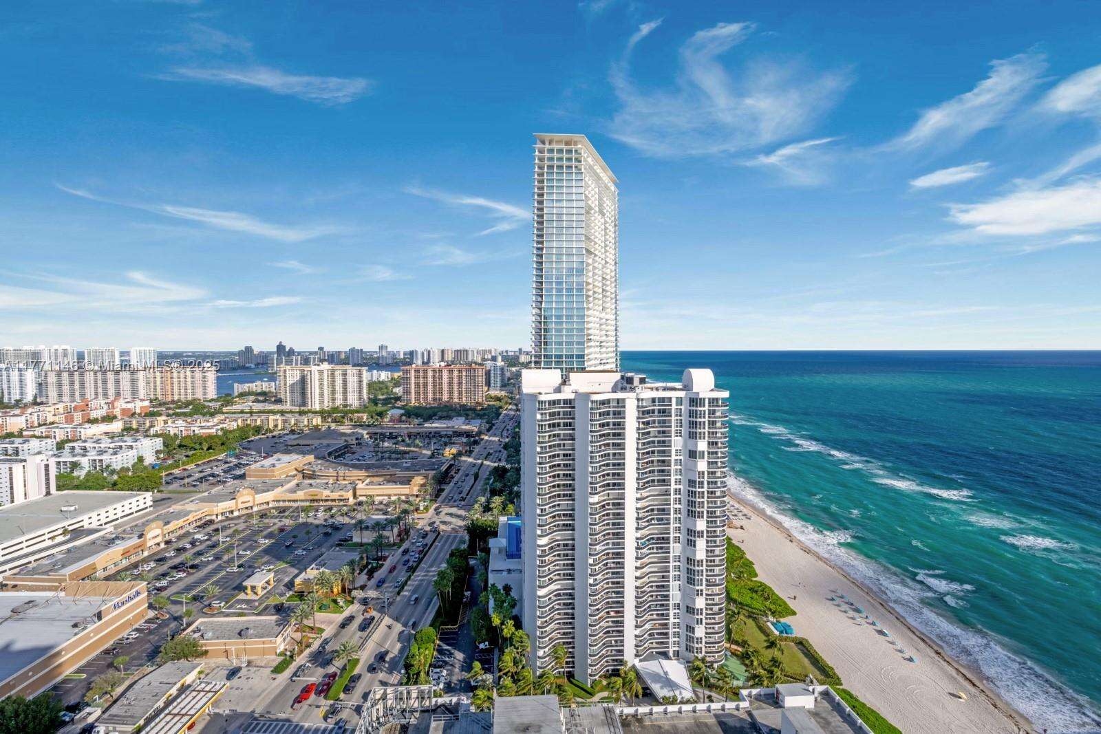 La Perla at 16699 Collins Ave, Sunny Isles Beach, FL 33160 - For Rent photo 24
