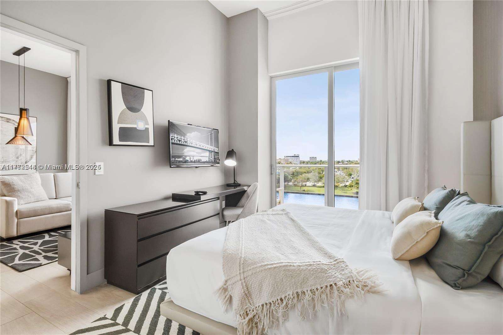 Hyde Beach House at 4010 Ocean Dr, Hollywood, FL 33019 - For Rent photo 19