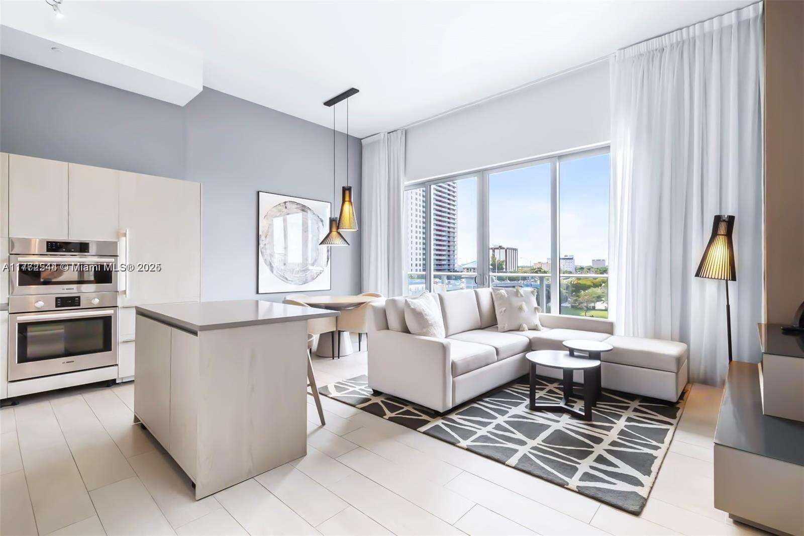 Hyde Beach House at 4010 Ocean Dr, Hollywood, FL 33019 - For Rent photo 8