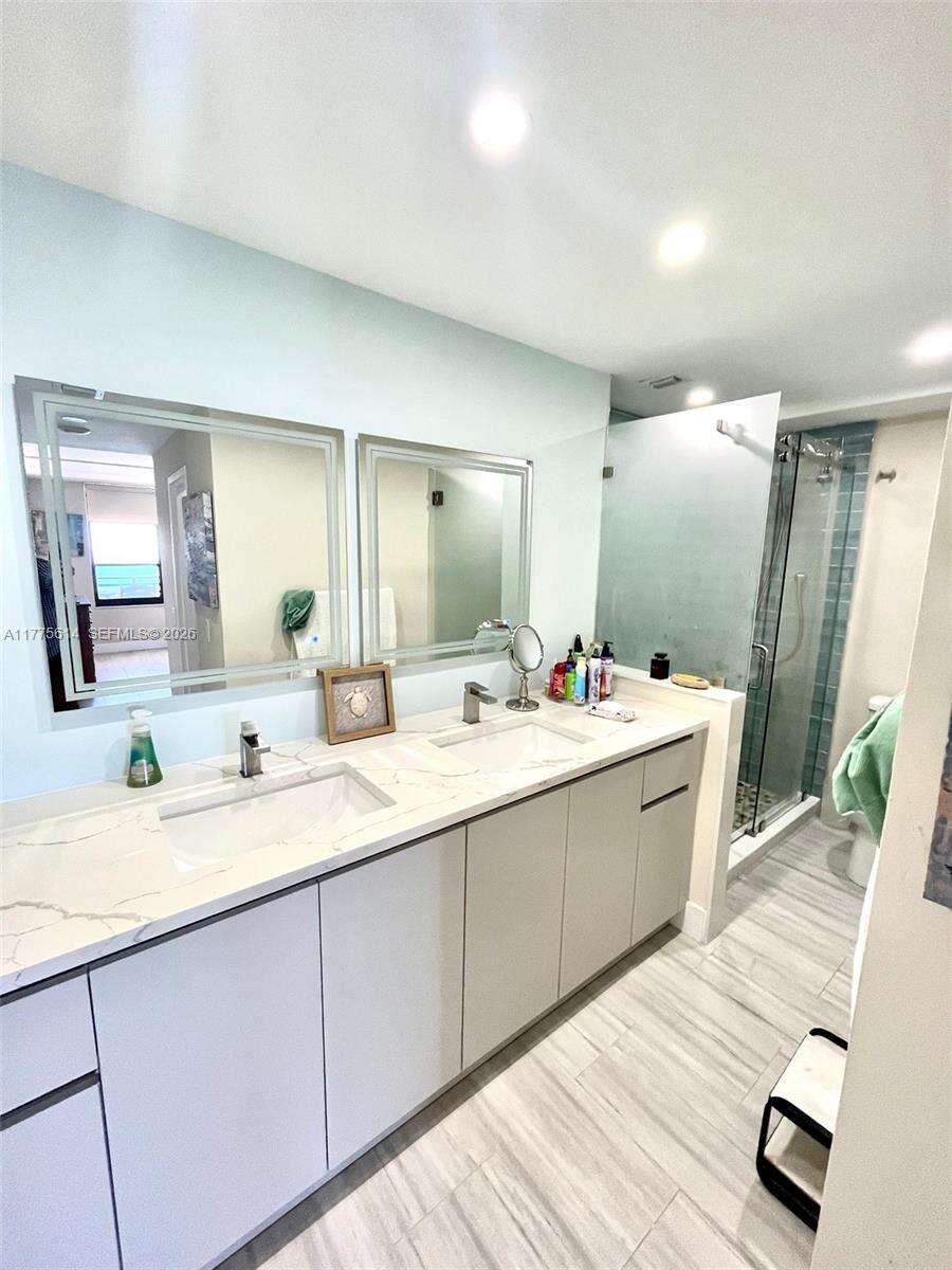 Alexander Towers at 3505 Ocean Dr, Hollywood, FL 33019 - For Rent photo 10