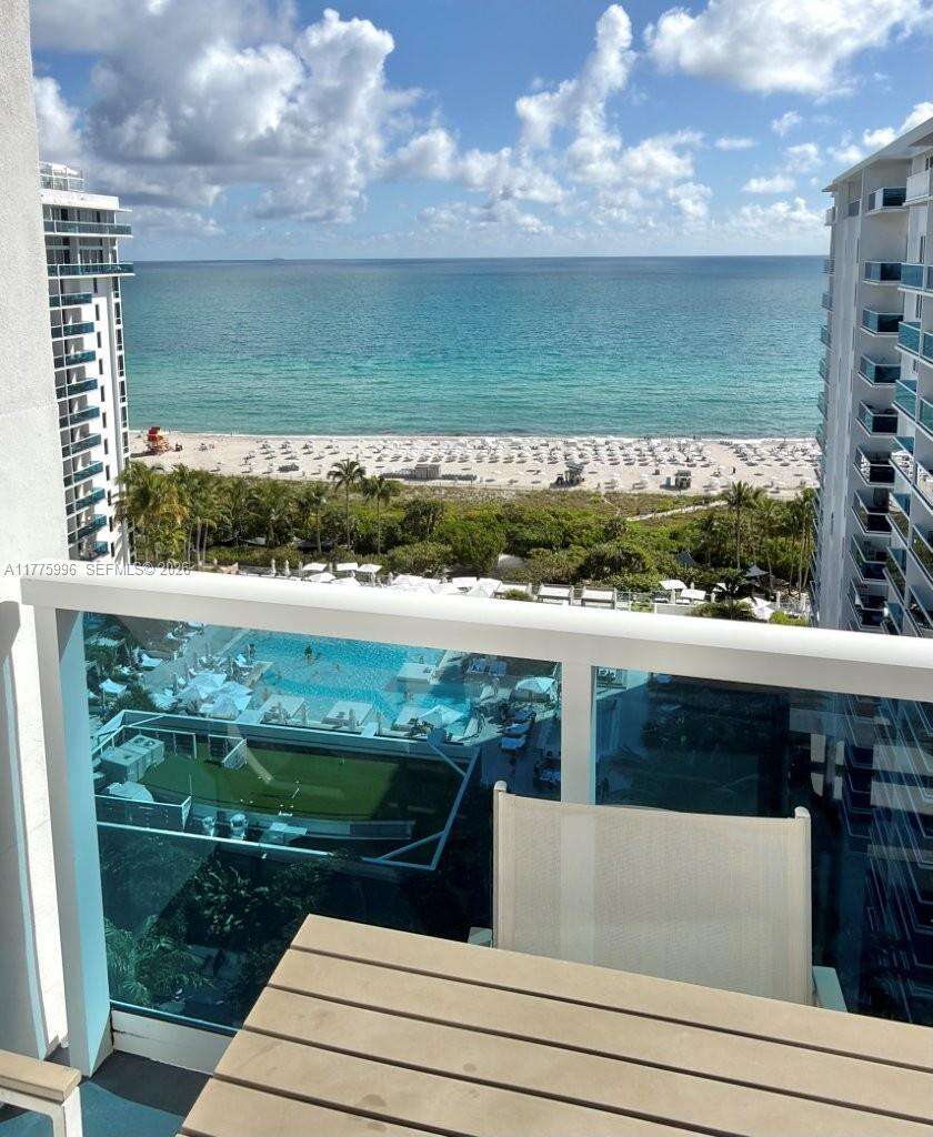 Roney Palace at 2301 Collins Ave, Miami Beach, FL 33139 - For Rent photo 11