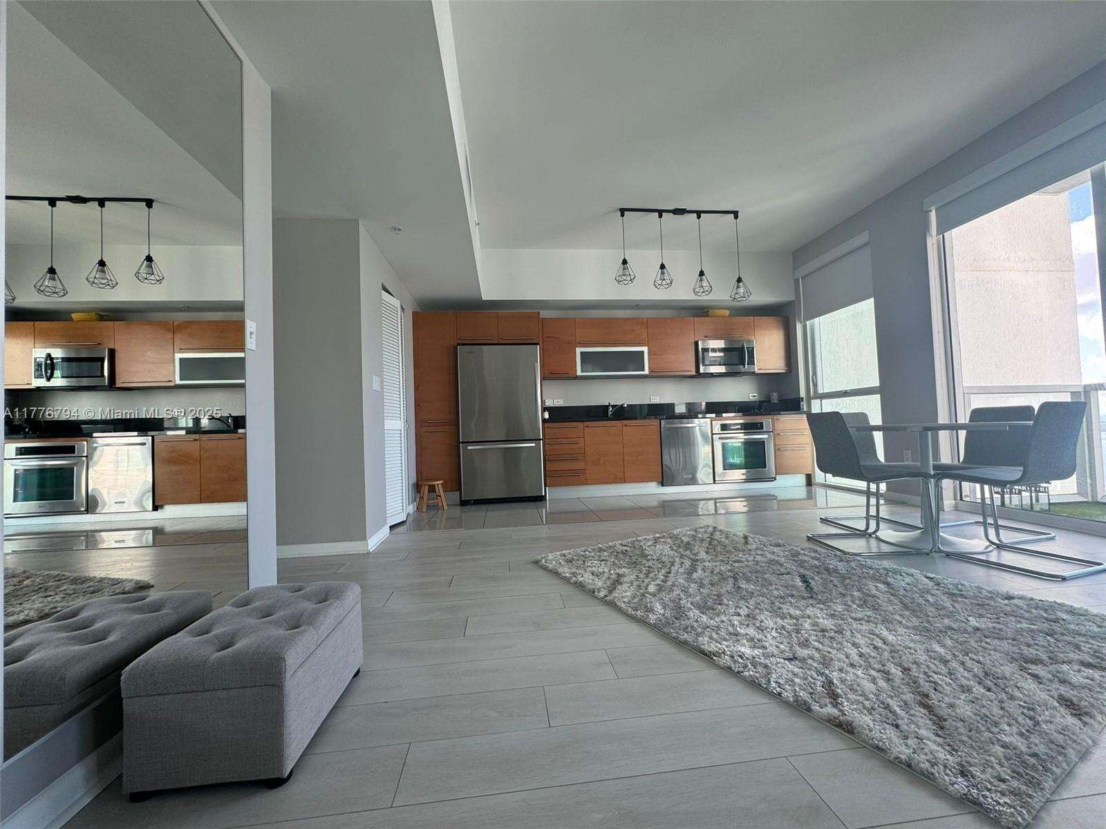 Vizcayne North at 244 Biscayne Blvd, Miami, FL 33132 - For Rent photo 3