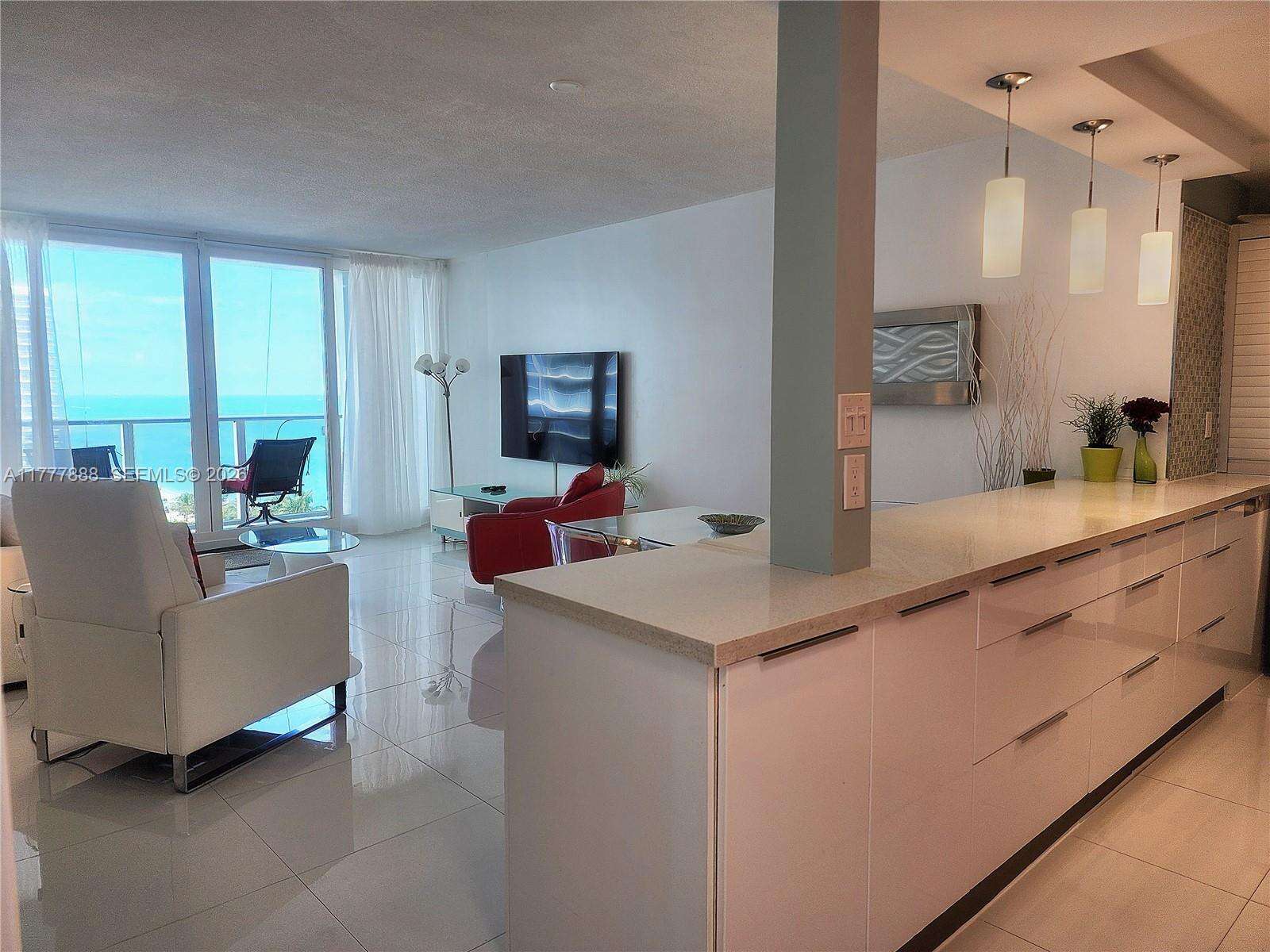 Alexander Towers at 3505 Ocean Dr, Hollywood, FL 33019 - For Rent photo 7