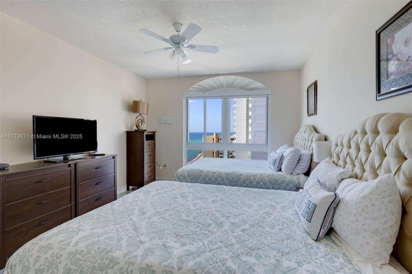 2080 Ocean Dr, Hallandale Beach, FL 33009 - For Rent photo 11