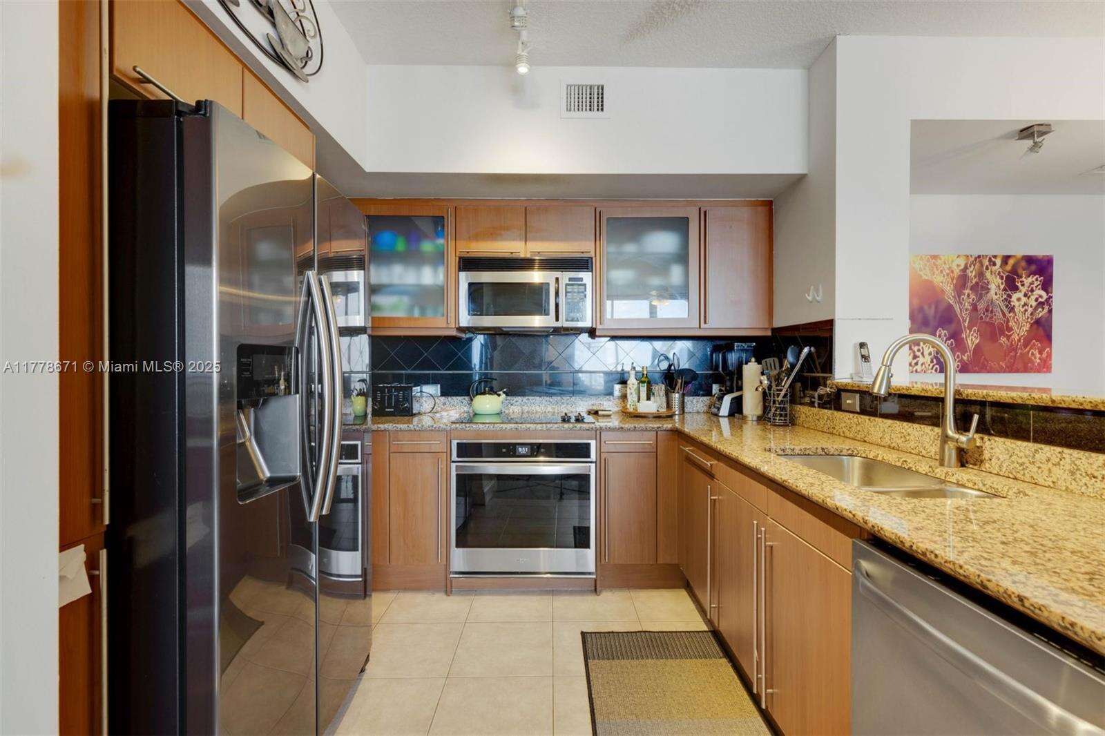 2080 Ocean Dr, Hallandale Beach, FL 33009 - For Rent photo 19