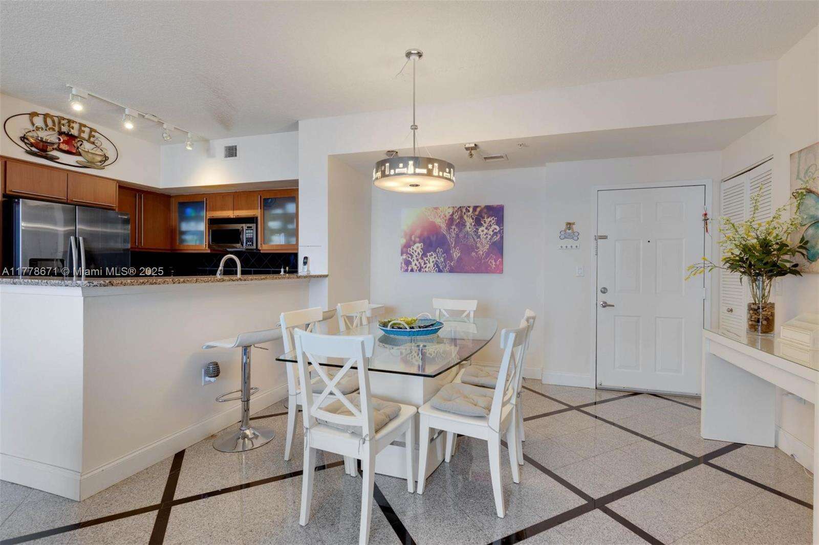 2080 Ocean Dr, Hallandale Beach, FL 33009 - For Rent photo 23