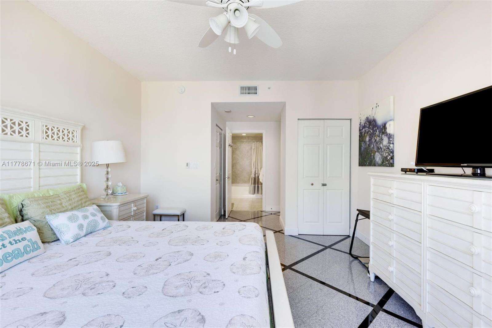 2080 Ocean Dr, Hallandale Beach, FL 33009 - For Rent photo 5